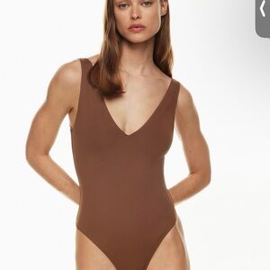 Ariztia Babaton V-Neck Contour Body Suit